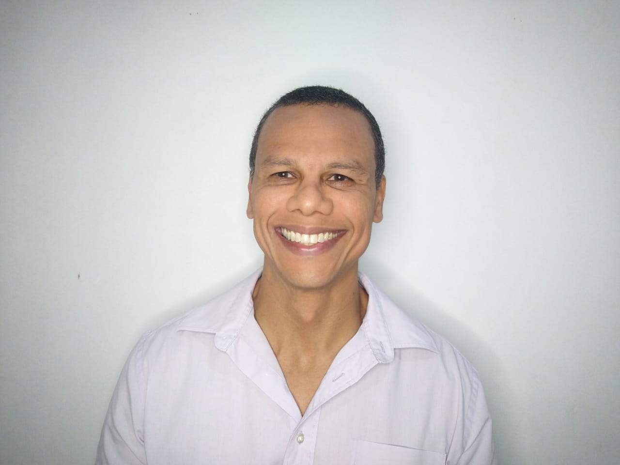 Sidnei perfil